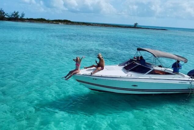 4-Hours Charter Experience – Discover Paradise